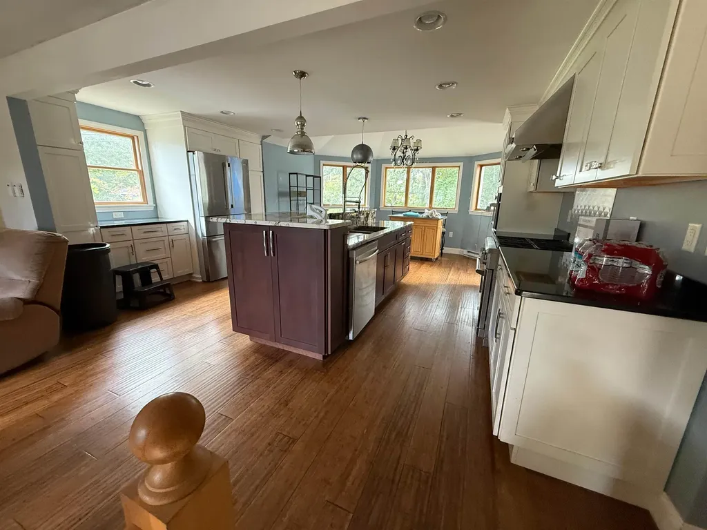 34 Shore Drive Salem NH 03079