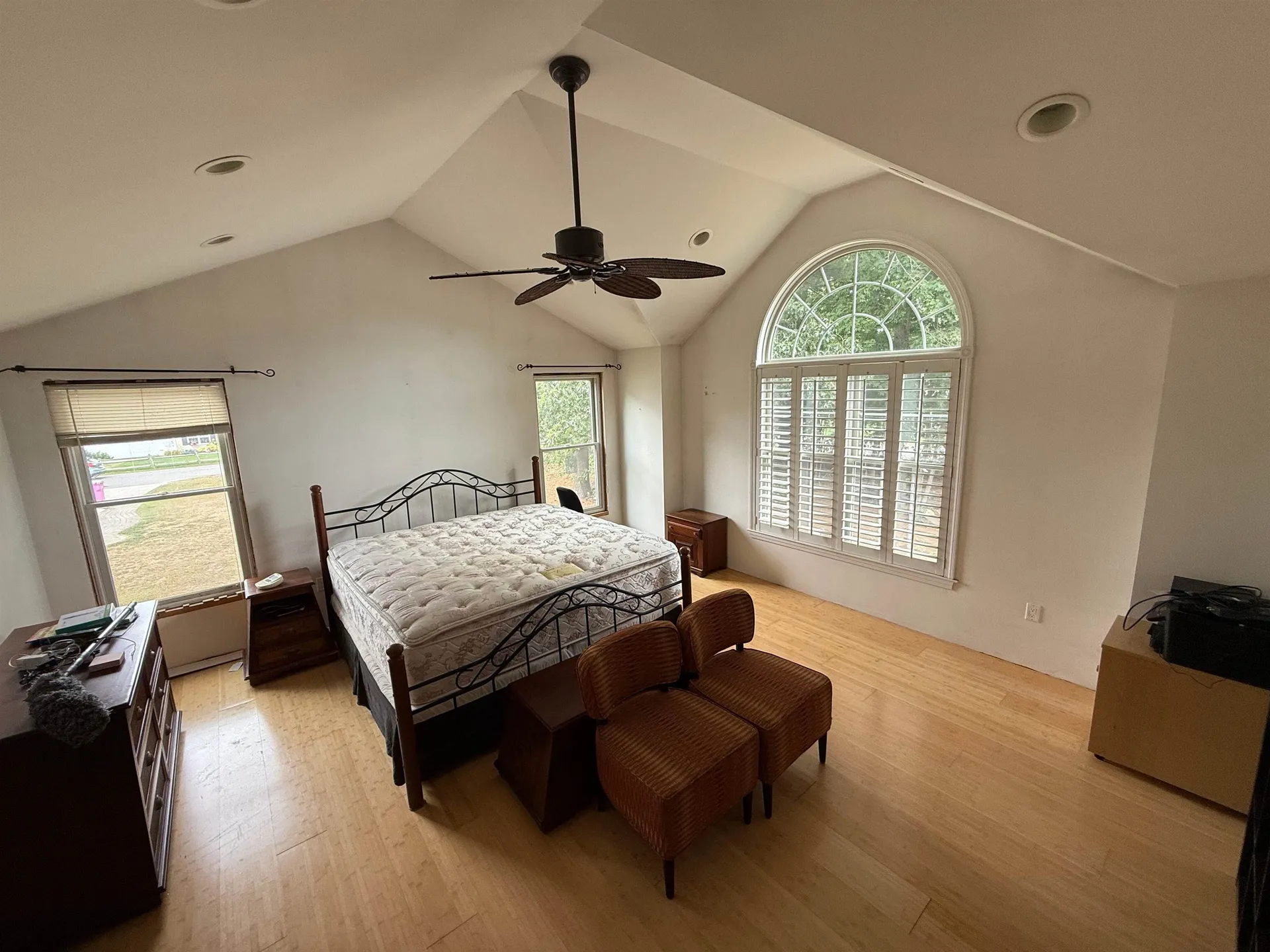 34 Shore Drive Salem NH 03079