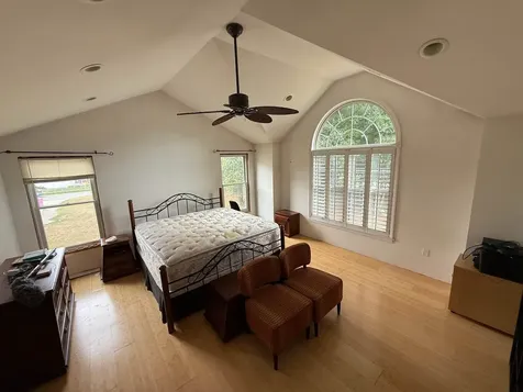 34 Shore Drive Salem NH 03079