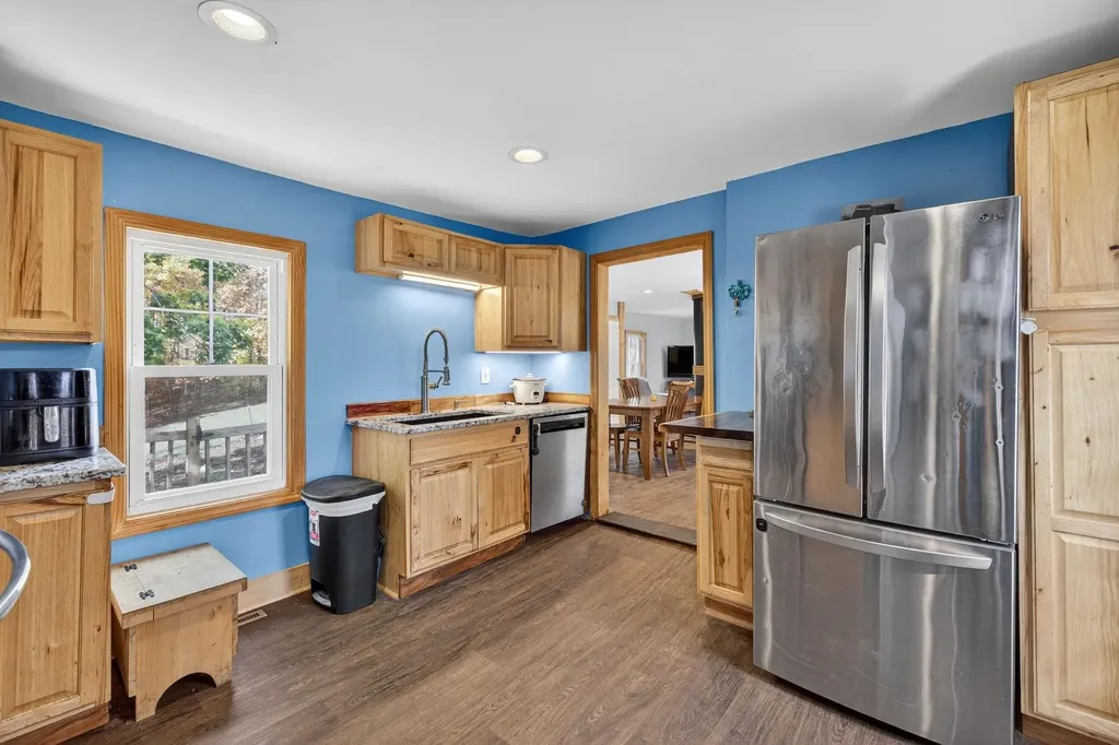 42 Trotting Park Road Farmington NH 03835