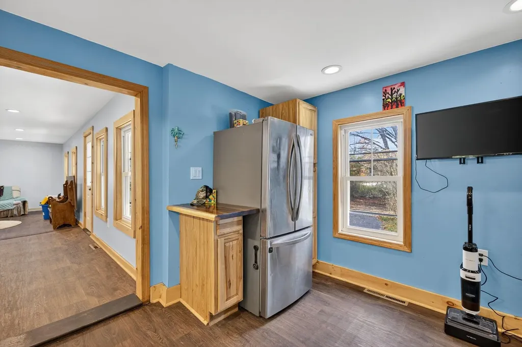 42 Trotting Park Road Farmington NH 03835