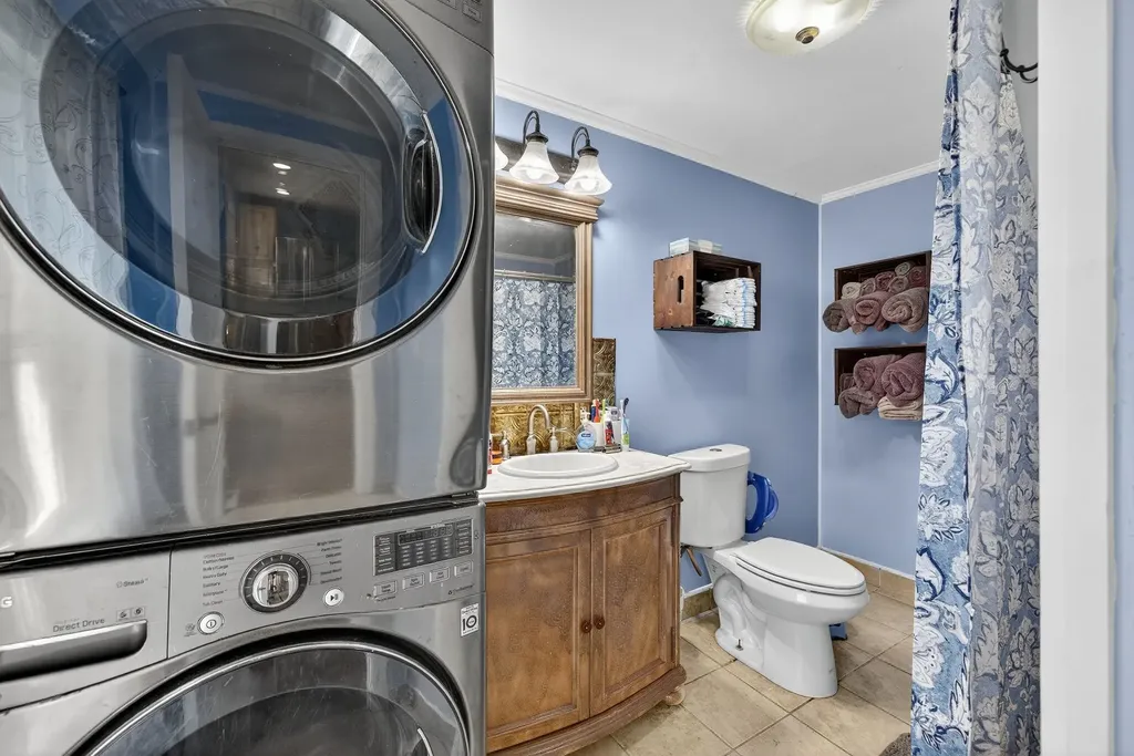 42 Trotting Park Road Farmington NH 03835