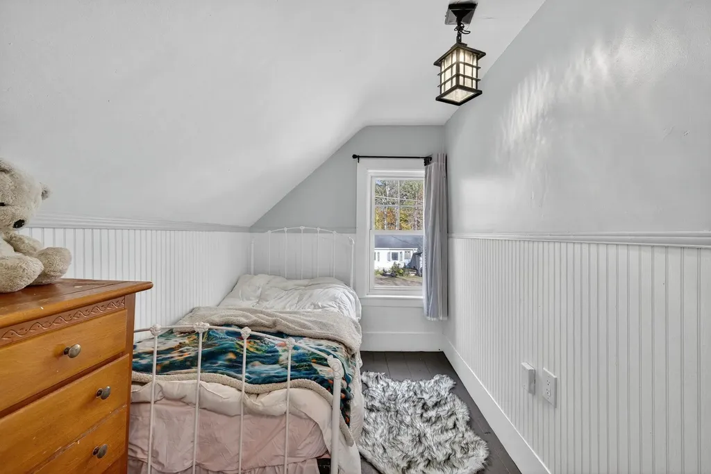 42 Trotting Park Road Farmington NH 03835