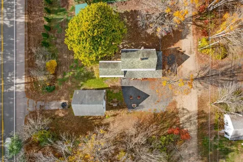 42 Trotting Park Road Farmington NH 03835