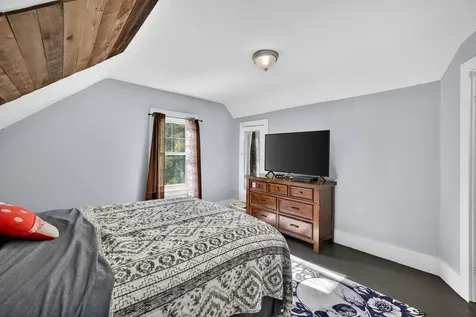 42 Trotting Park Road Farmington NH 03835