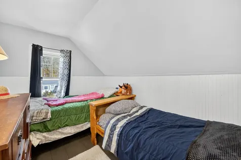 42 Trotting Park Road Farmington NH 03835