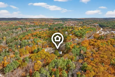 42 Trotting Park Road Farmington NH 03835