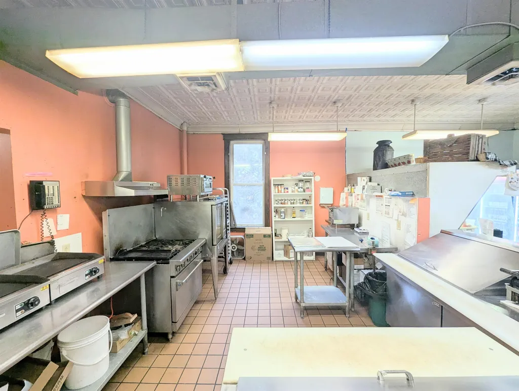 537 Railroad Street St. Johnsbury VT 05819