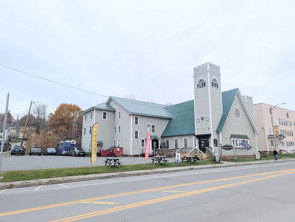 537 Railroad Street St. Johnsbury VT 05819