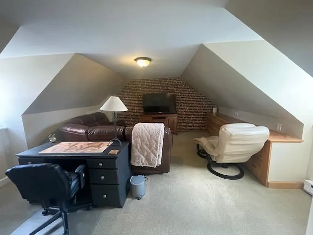 69 Middle Street Manchester NH 03104