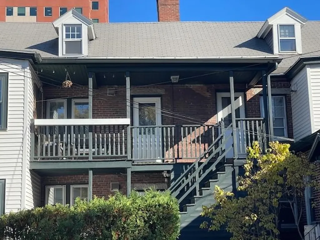 69 Middle Street Manchester NH 03104