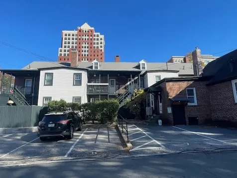 69 Middle Street Manchester NH 03104