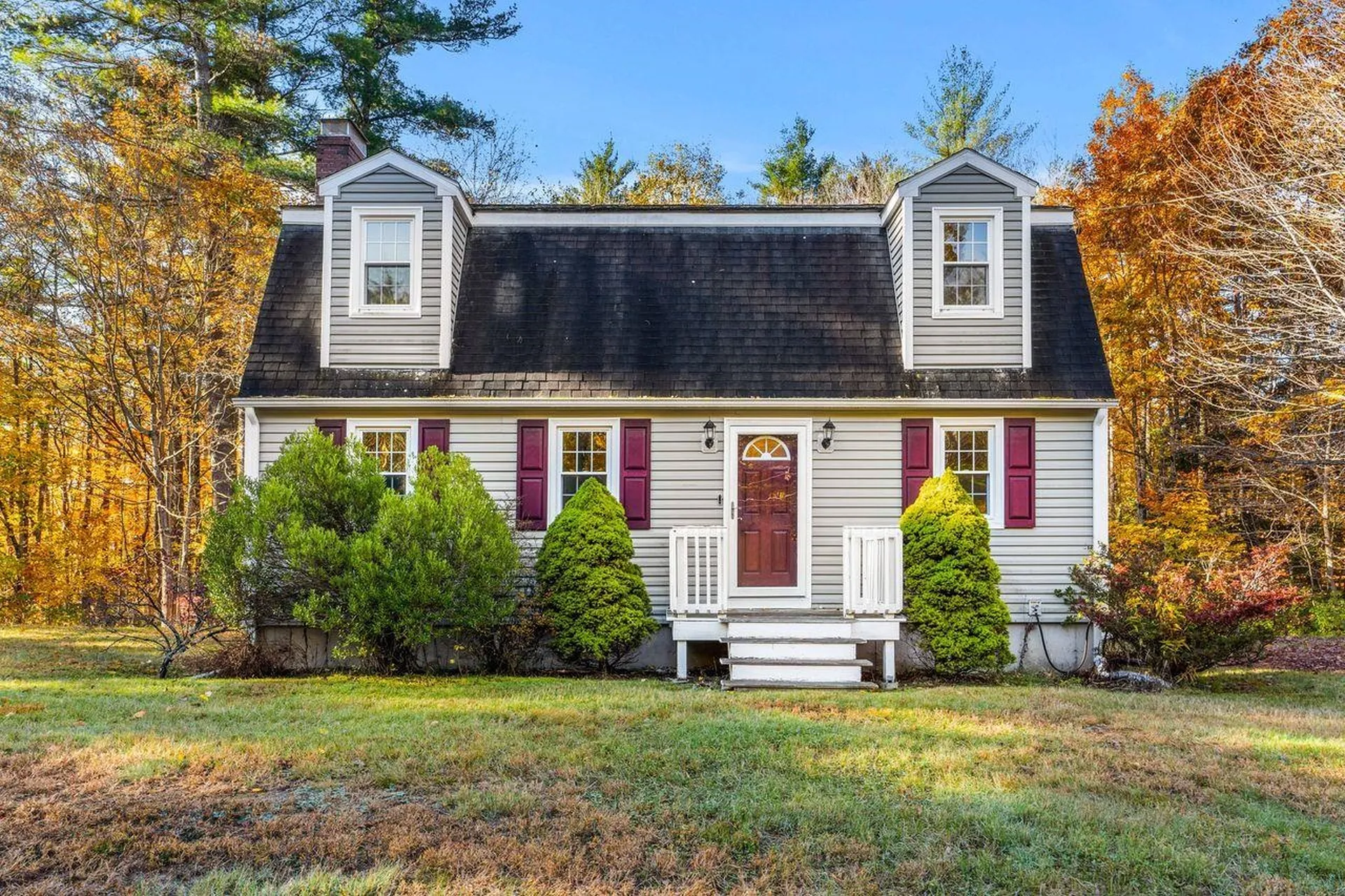 2 Ventura Drive Raymond NH 03077
