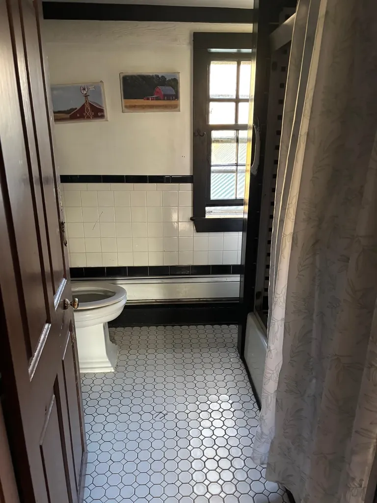 209 Pleasant Street Epping NH 03042