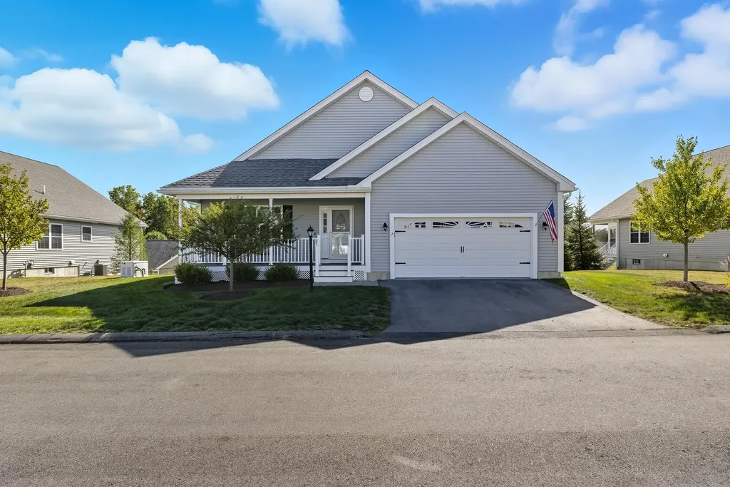 7 Mulberry Lane Hooksett NH 03106