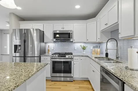 7 Mulberry Lane Hooksett NH 03106