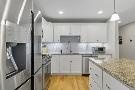 7 Mulberry Lane Hooksett NH 03106