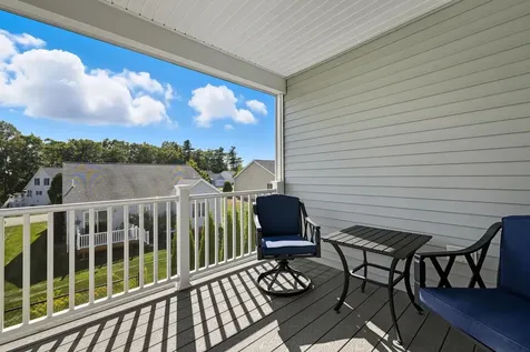 7 Mulberry Lane Hooksett NH 03106