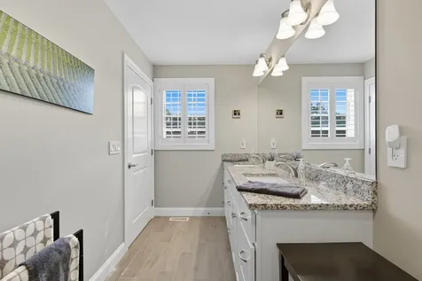 7 Mulberry Lane Hooksett NH 03106