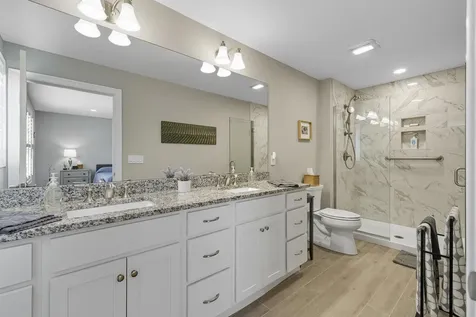 7 Mulberry Lane Hooksett NH 03106