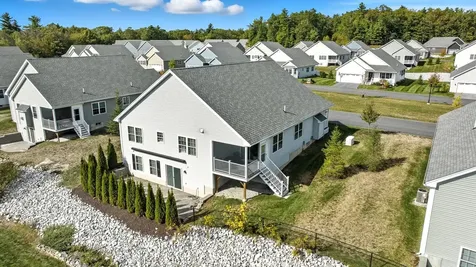 7 Mulberry Lane Hooksett NH 03106