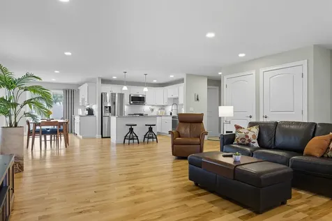 7 Mulberry Lane Hooksett NH 03106