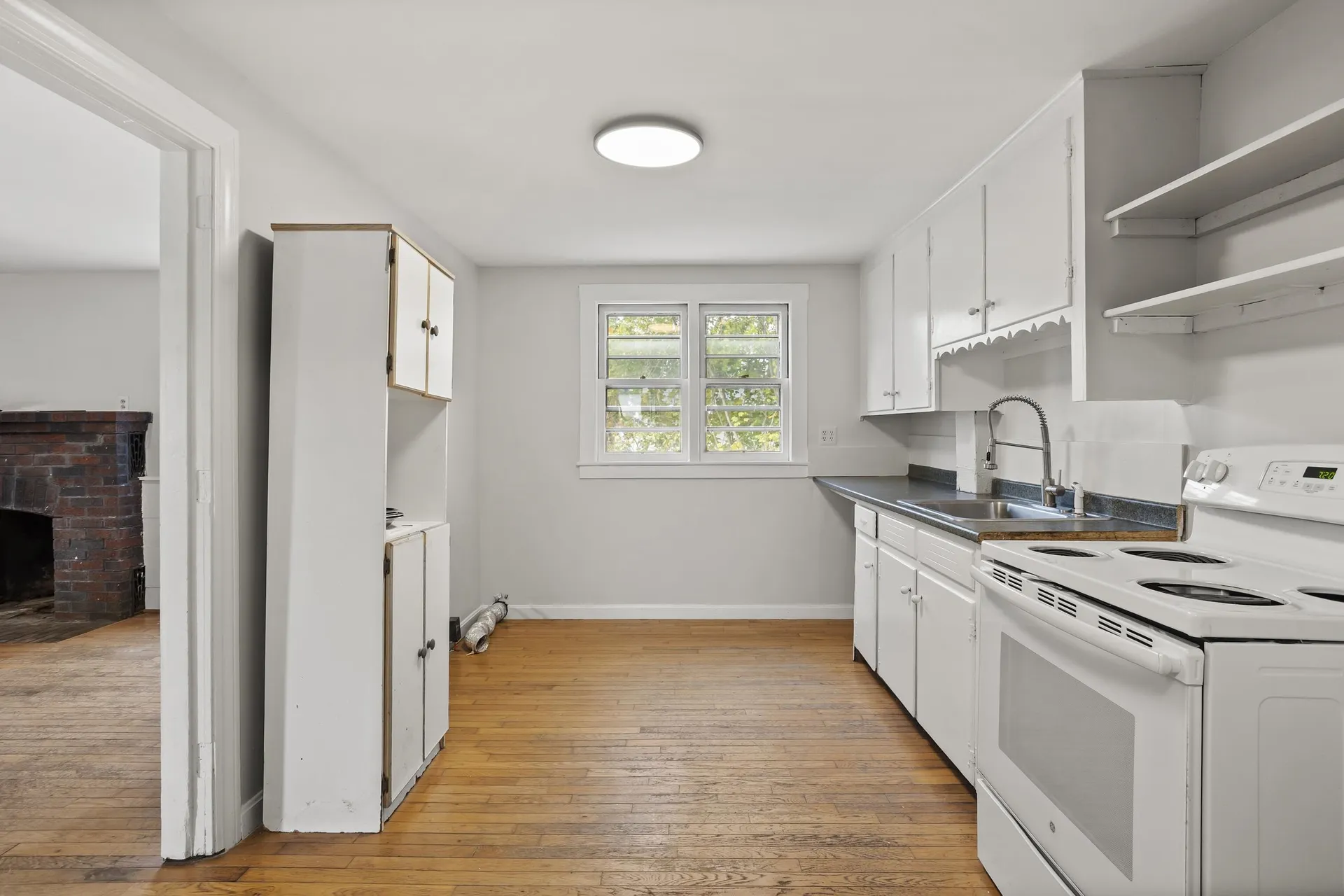 8 Birch Street Derry NH 03038