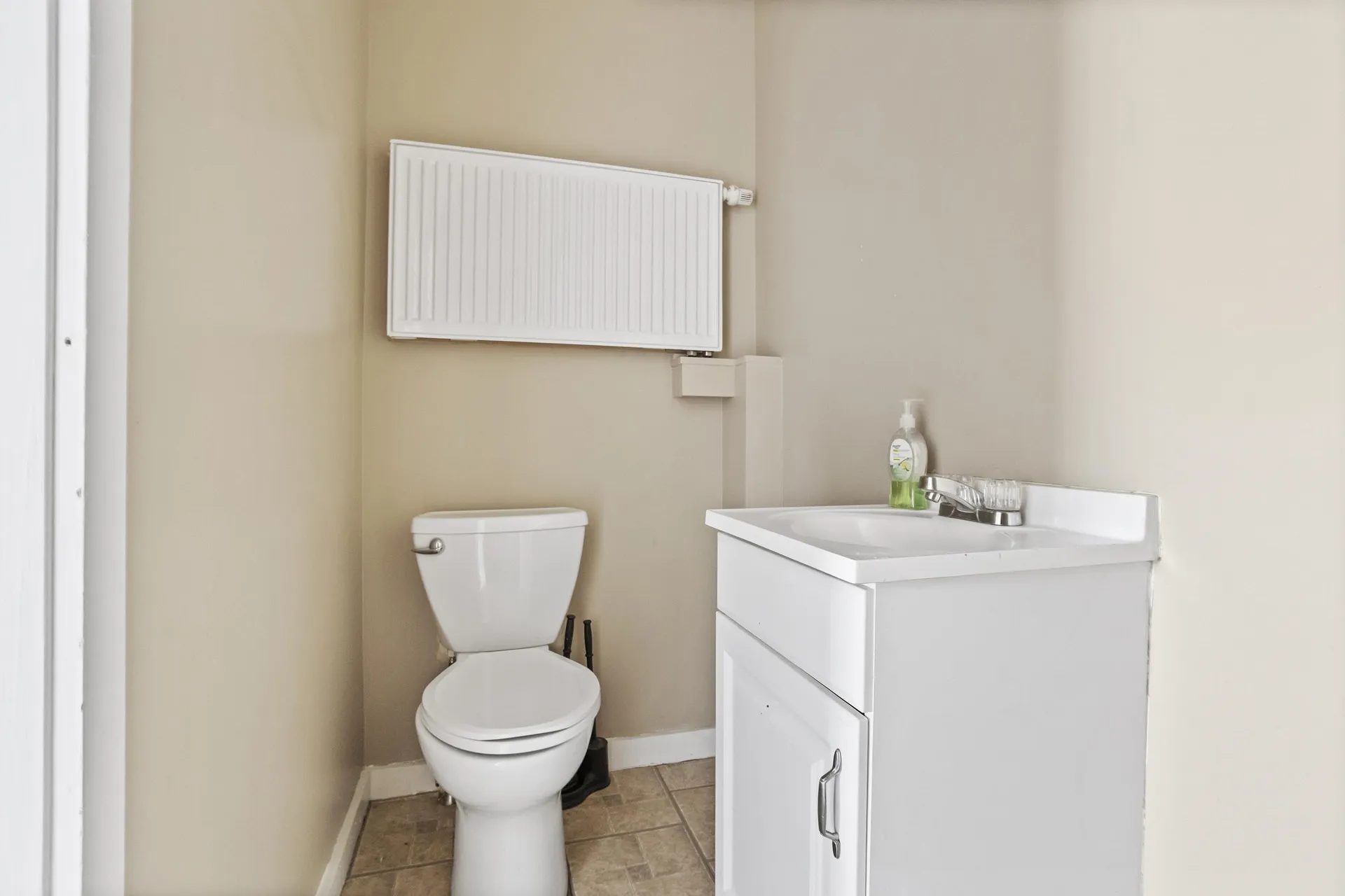 8 Birch Street Derry NH 03038