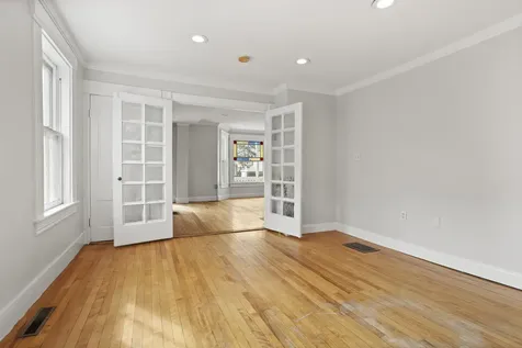 8 Birch Street Derry NH 03038