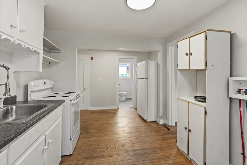 8 Birch Street Derry NH 03038