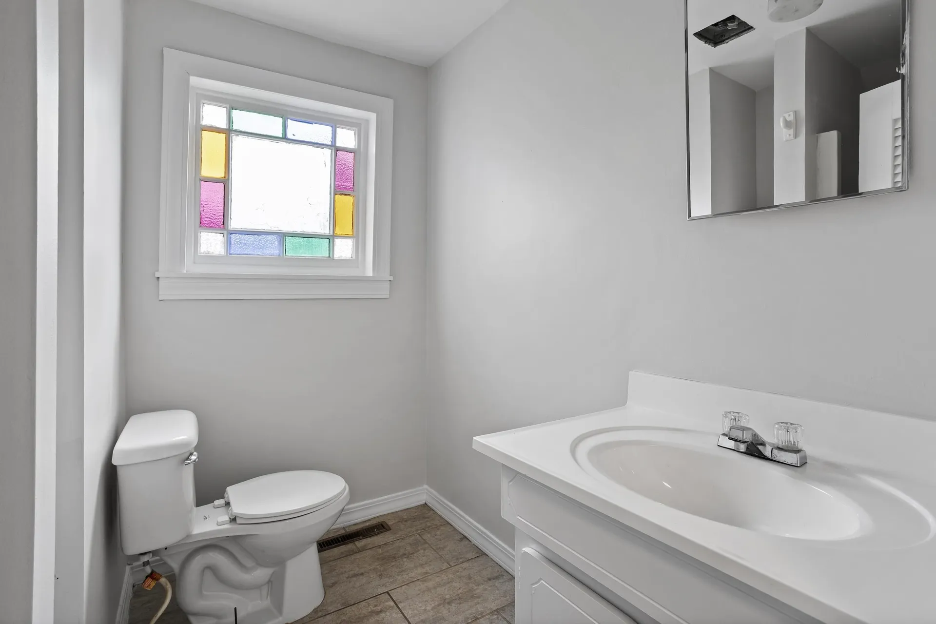 8 Birch Street Derry NH 03038