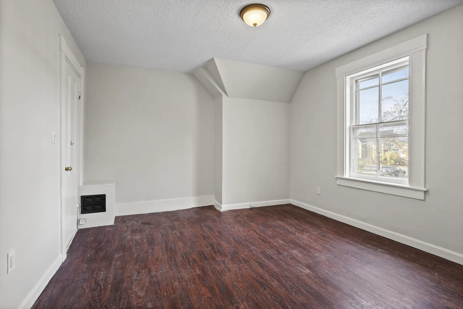 8 Birch Street Derry NH 03038