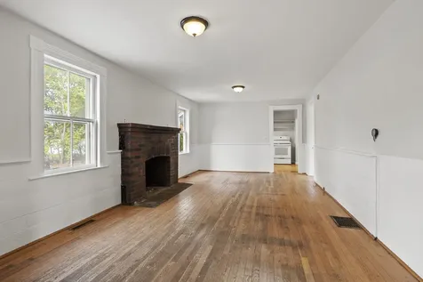 8 Birch Street Derry NH 03038