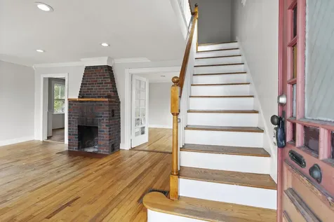 8 Birch Street Derry NH 03038