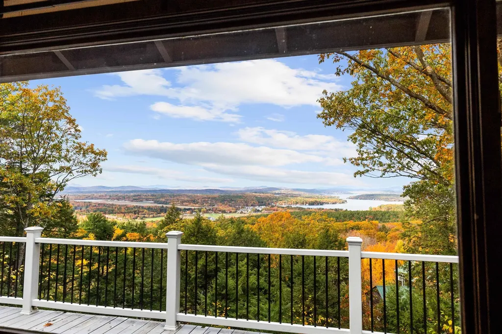 56 Foxglove Road Gilford NH 03249