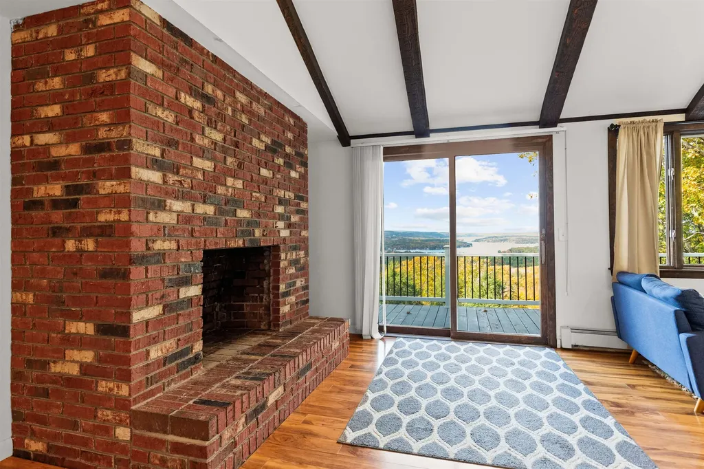 56 Foxglove Road Gilford NH 03249