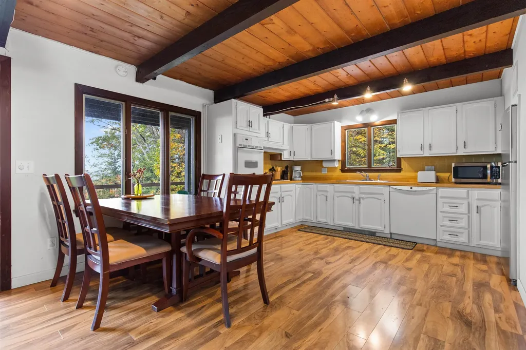 56 Foxglove Road Gilford NH 03249