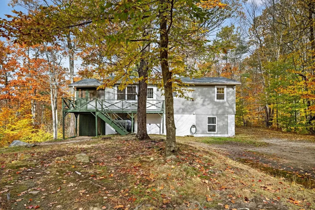 8 Brookwood Drive Barnstead NH 03225