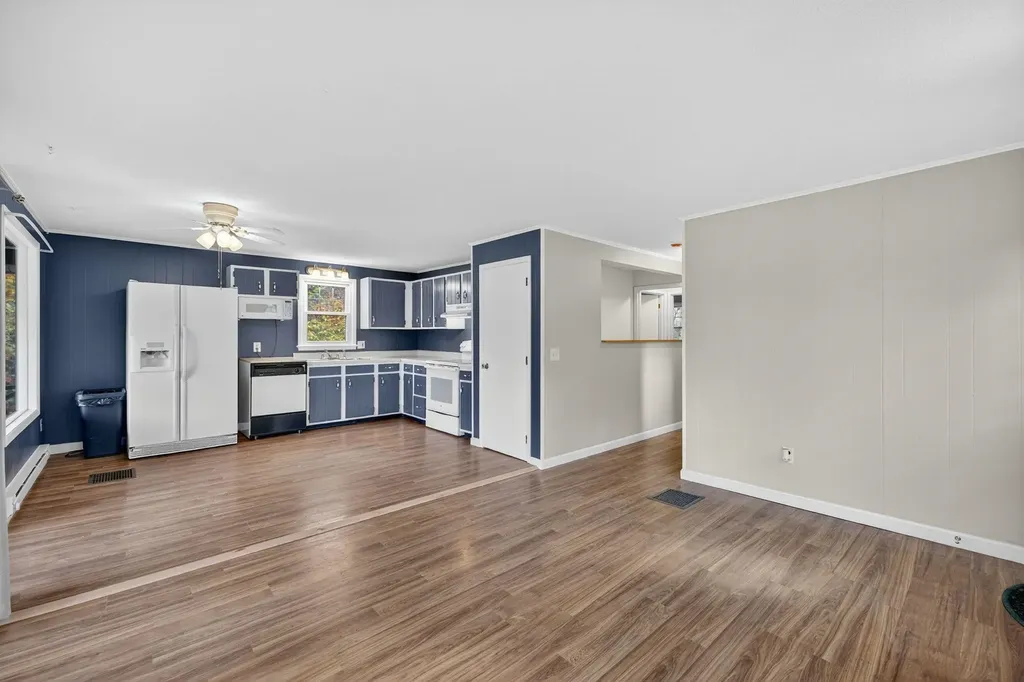 8 Brookwood Drive Barnstead NH 03225