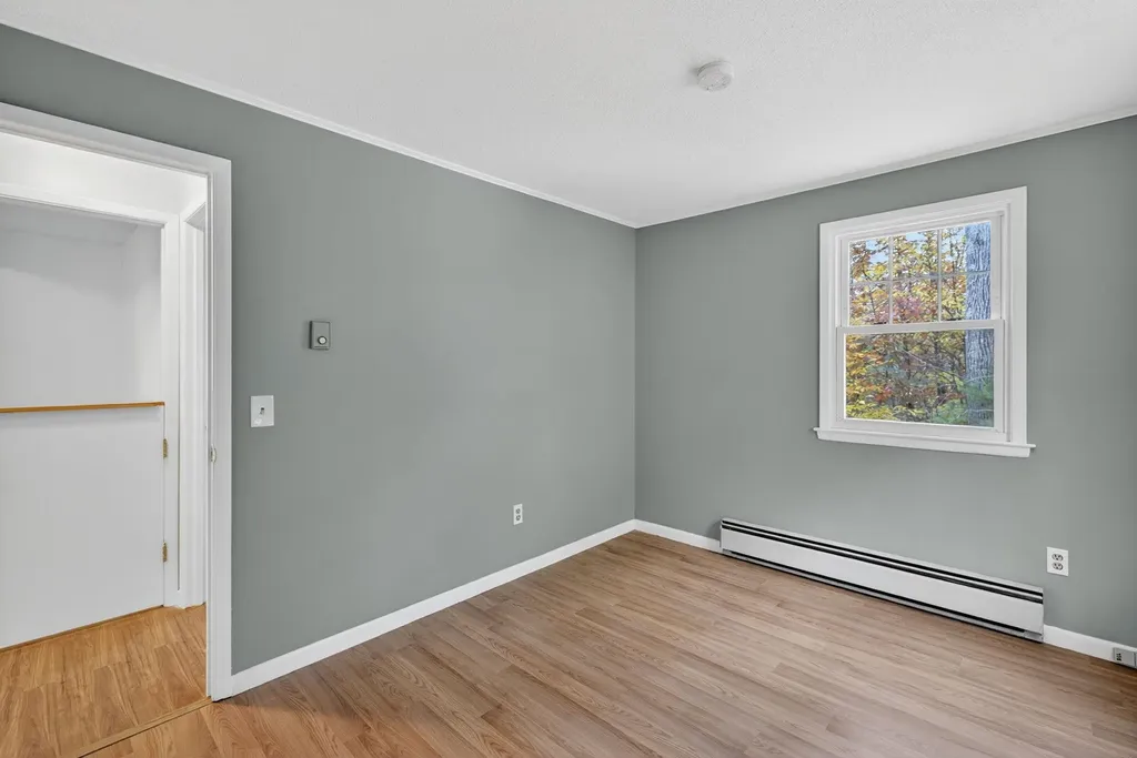 8 Brookwood Drive Barnstead NH 03225