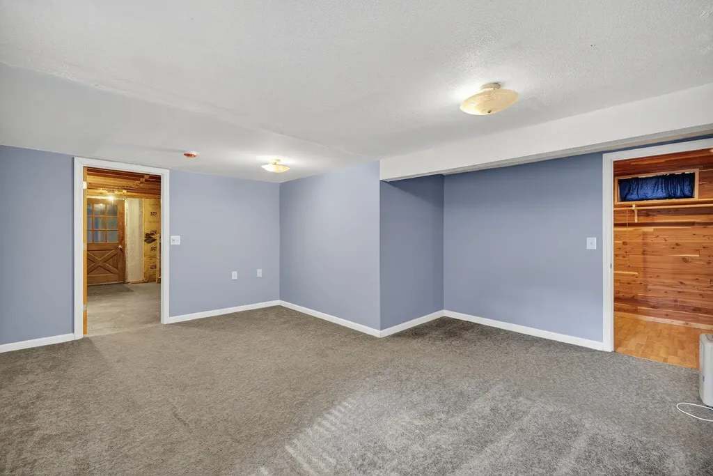 8 Brookwood Drive Barnstead NH 03225