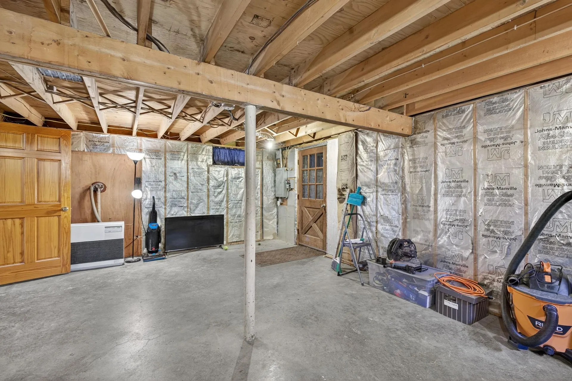 8 Brookwood Drive Barnstead NH 03225