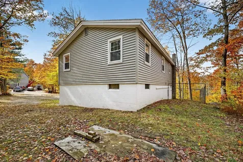 8 Brookwood Drive Barnstead NH 03225