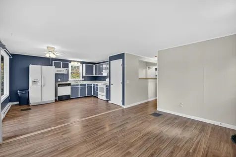 8 Brookwood Drive Barnstead NH 03225