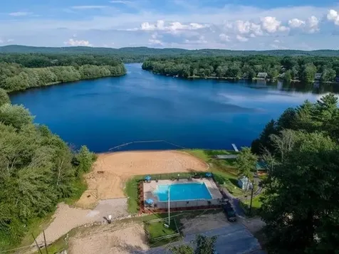 8 Brookwood Drive Barnstead NH 03225