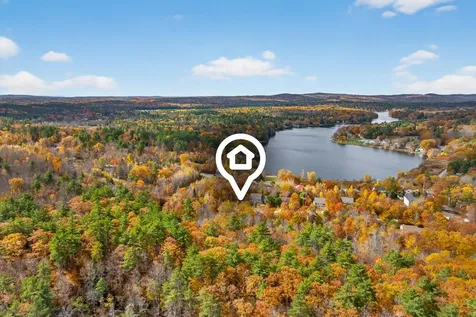 8 Brookwood Drive Barnstead NH 03225