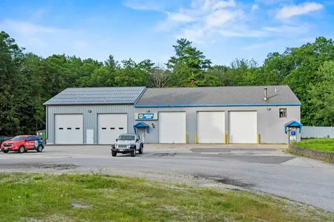 20 Commercial Court Auburn NH 03032