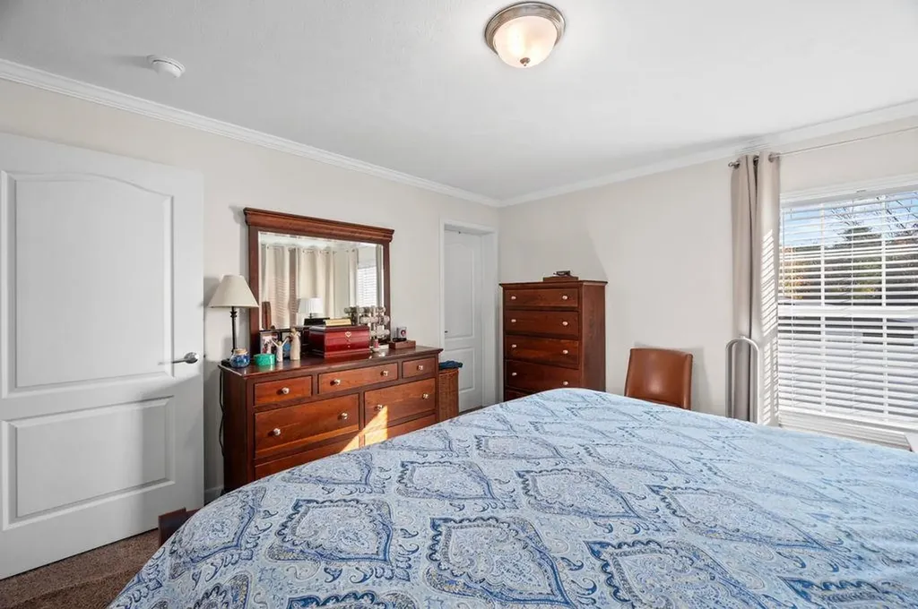 2 Adder Lane Seabrook NH 03874-4039