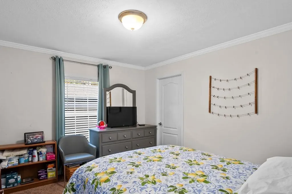 2 Adder Lane Seabrook NH 03874-4039