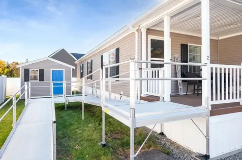 2 Adder Lane Seabrook NH 03874-4039